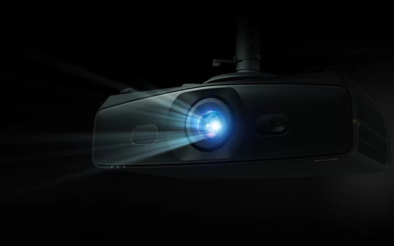 BenQ AK900ST | 4K Short-Throw Laserprojektor mit 6.000 ANSI Lumen