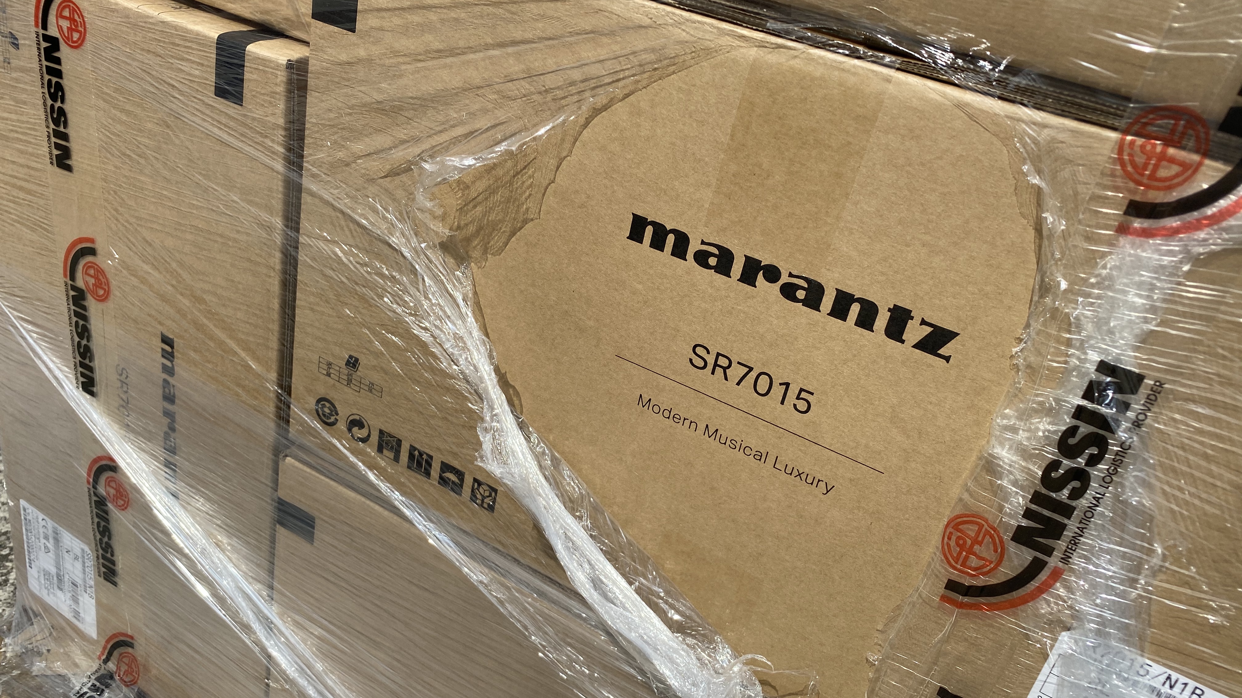 MARANTZ SR 7015 schwarz und DENON AVC X 3700 bei uns ab sofort verfügbar