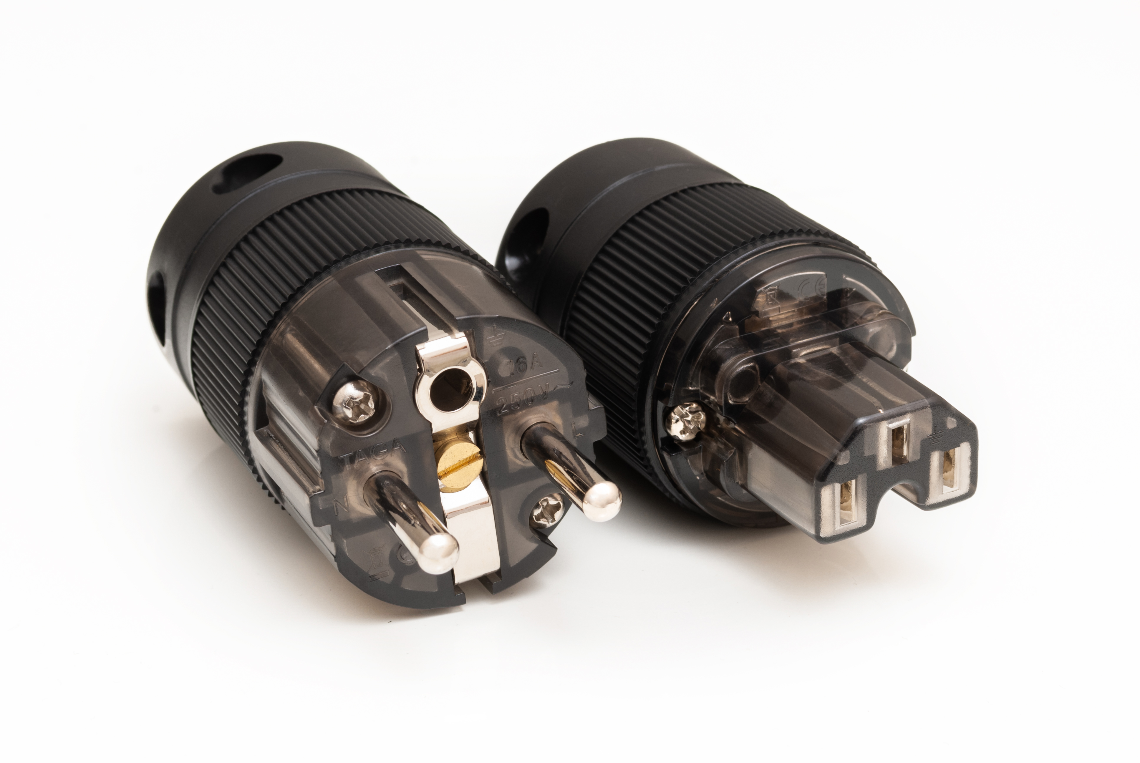 TAGA TPC-TS Netzkabel mit Schukostecker und IEC stecker