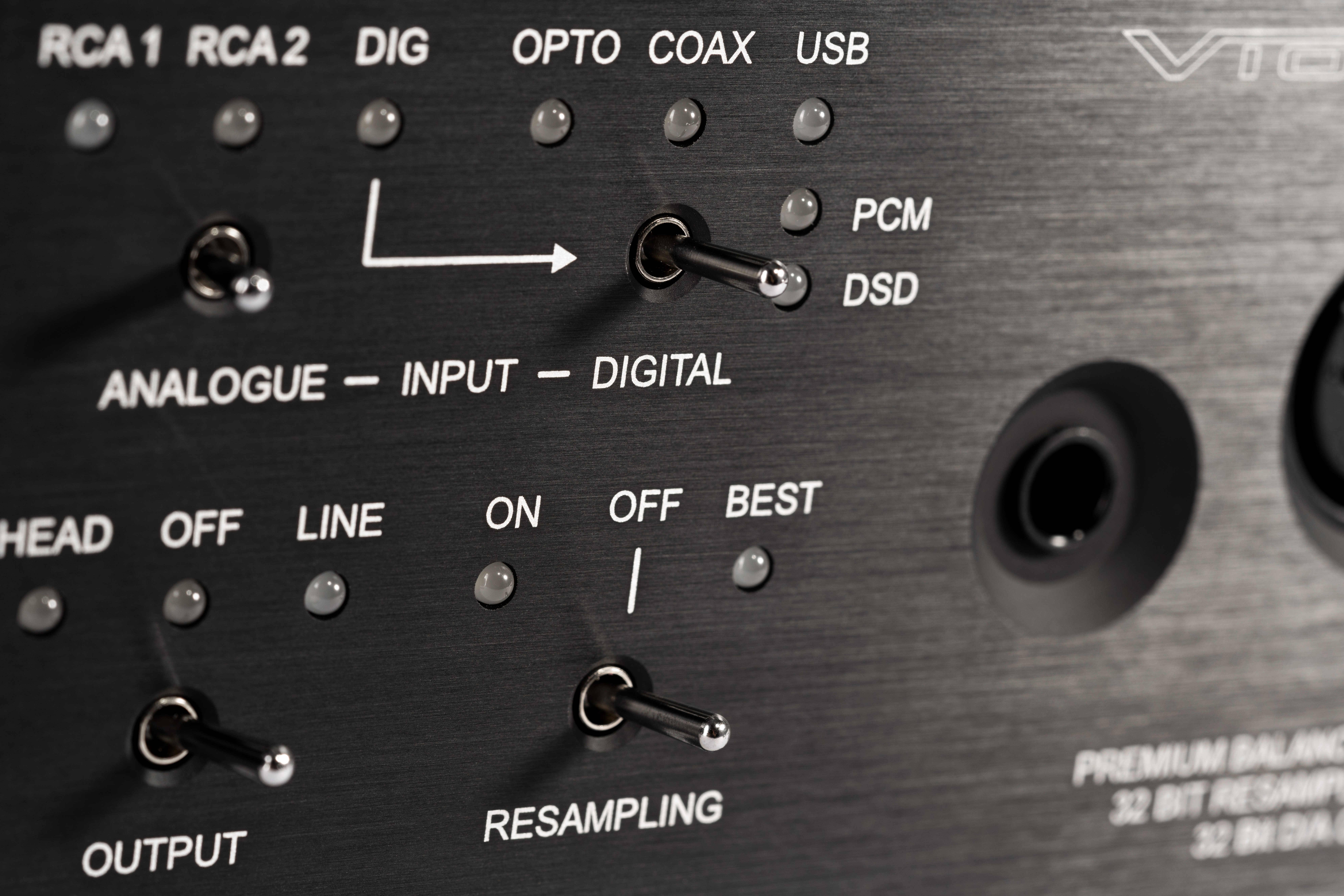 Violectric_DHA_V380_003-a_462A8DAFAA7545F0B940046BBE328C1B_2027498755_7952x5304