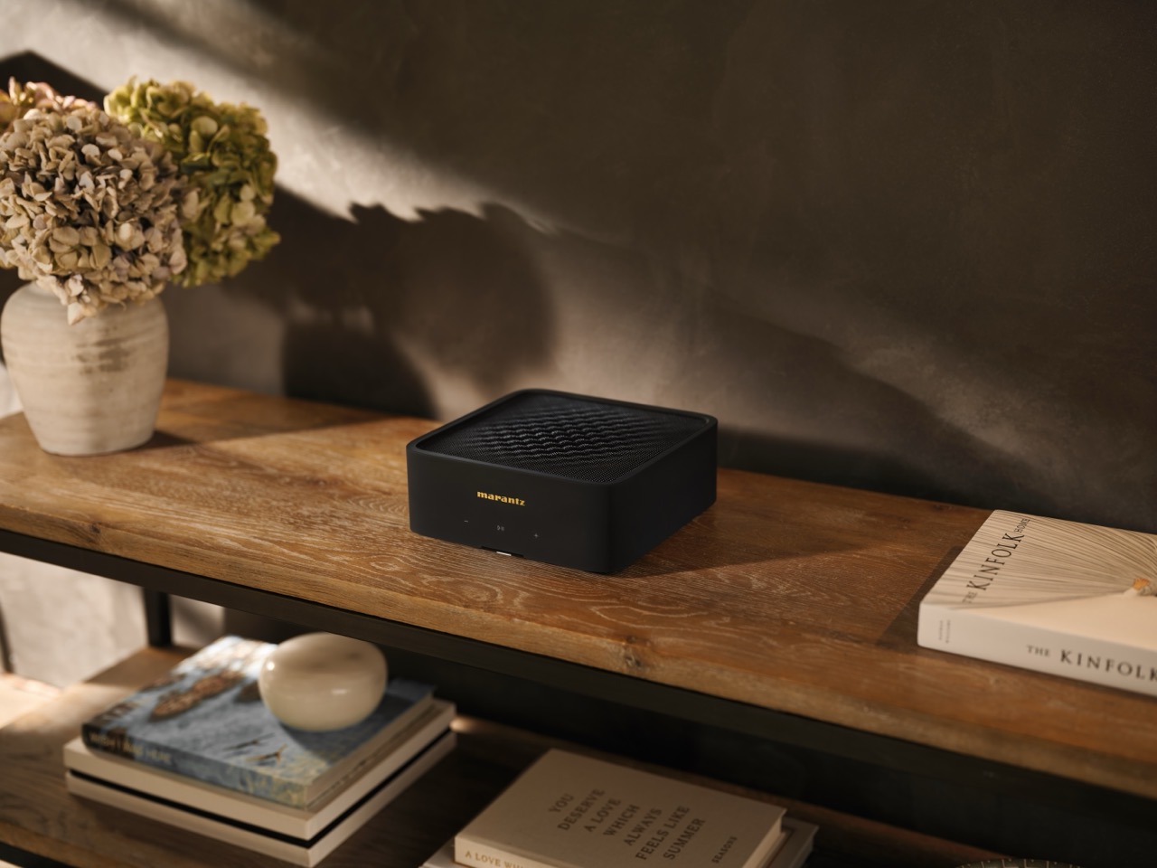 Gross-Marantz-MODEL-M1-Lifestyle-1