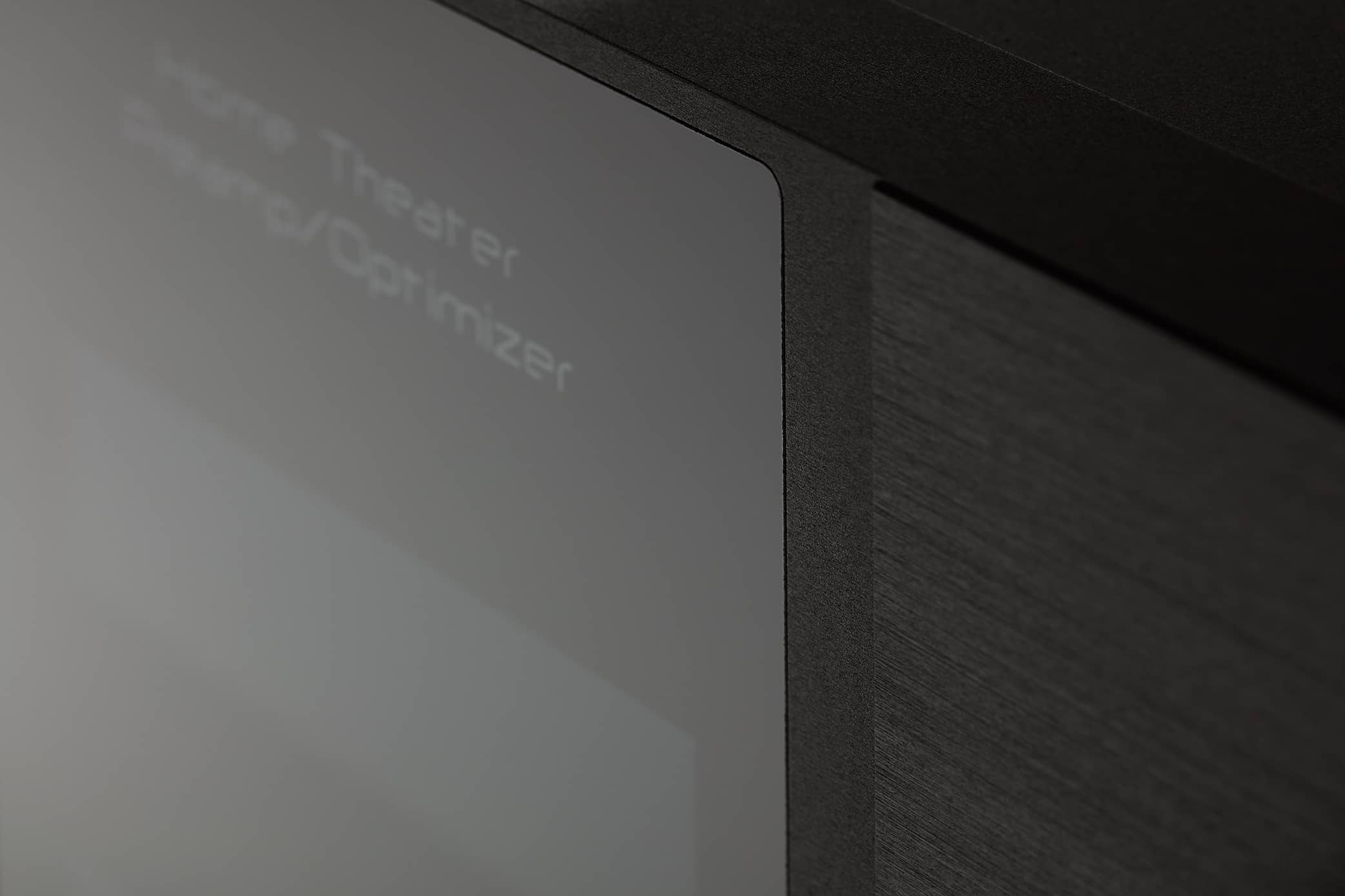 GrobiTV - Trinnov Altitude 32 A/V Prozessor schwarz Frontansicht Detail