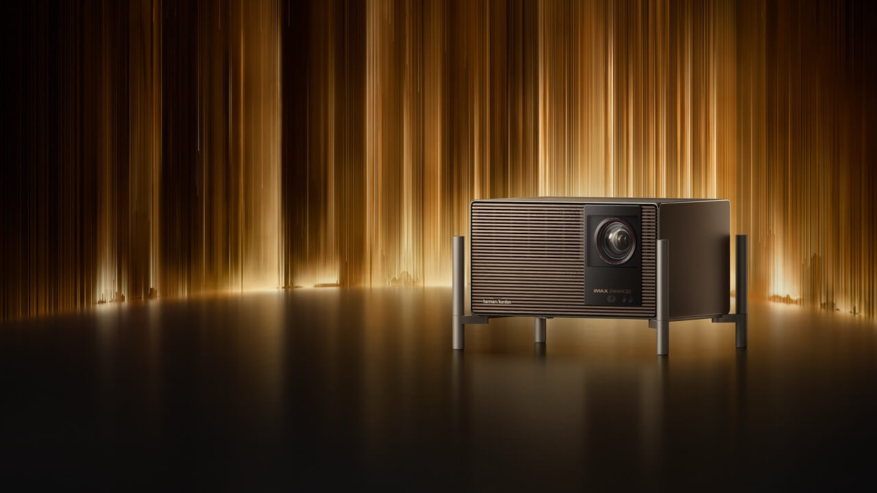 XGIMI TITAN Noir Ultra Max 4K RGB Triple-Laser Heimkino-Projektor