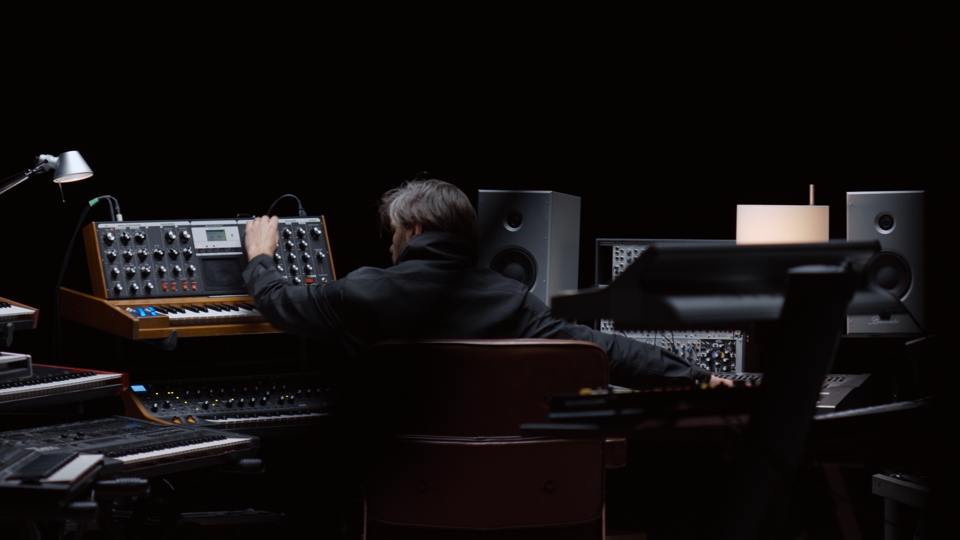 Rodriguez-Jr-Gate-to-Sound_1-29-1 RODRIGUEZ JR - FEATHERS & BONES - mit Dolby Atmos