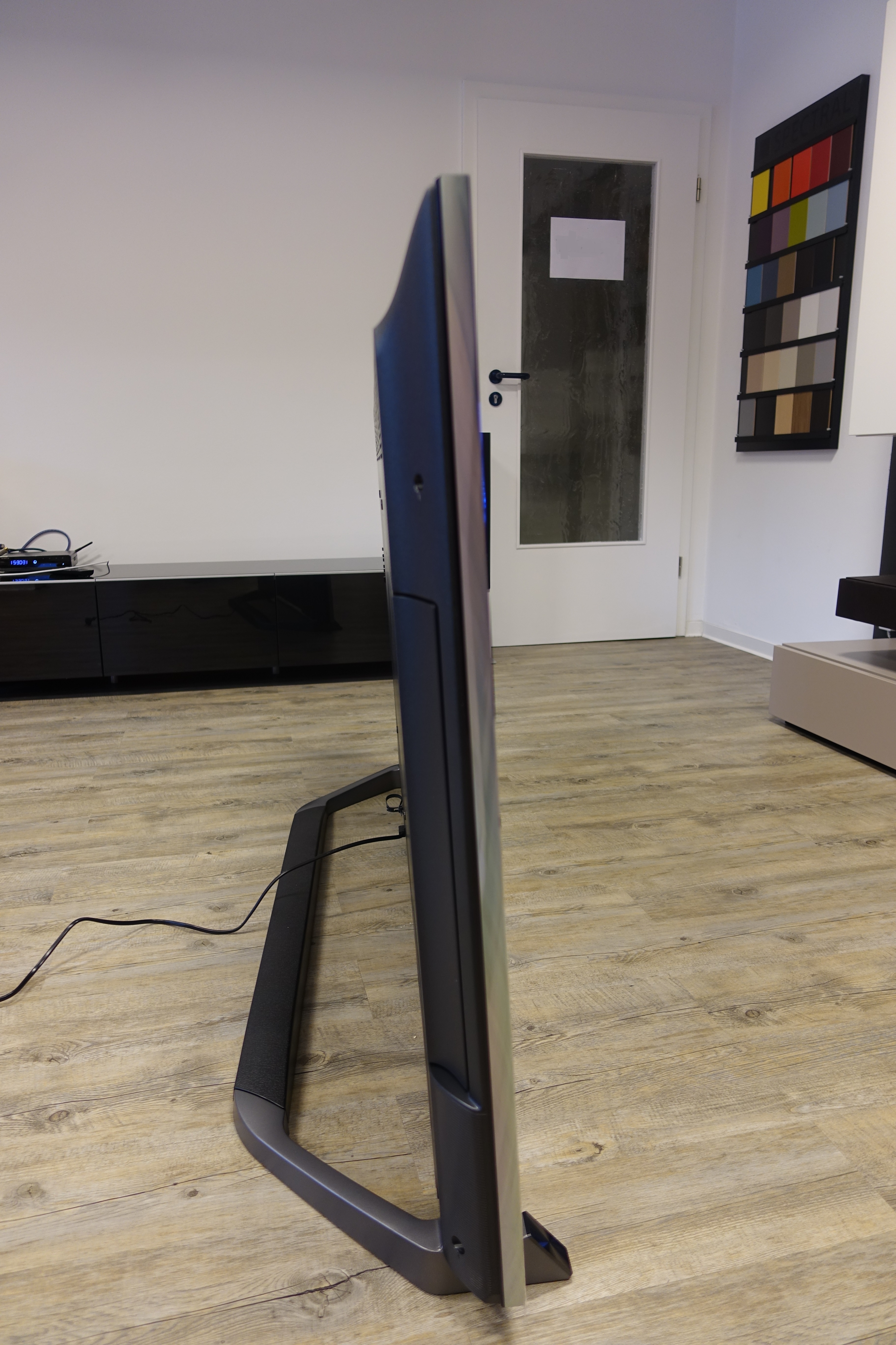 Wow - was für ein Fernseher! Das neue Spitzenmodell von PANASONIC ist bei uns vorführbereit