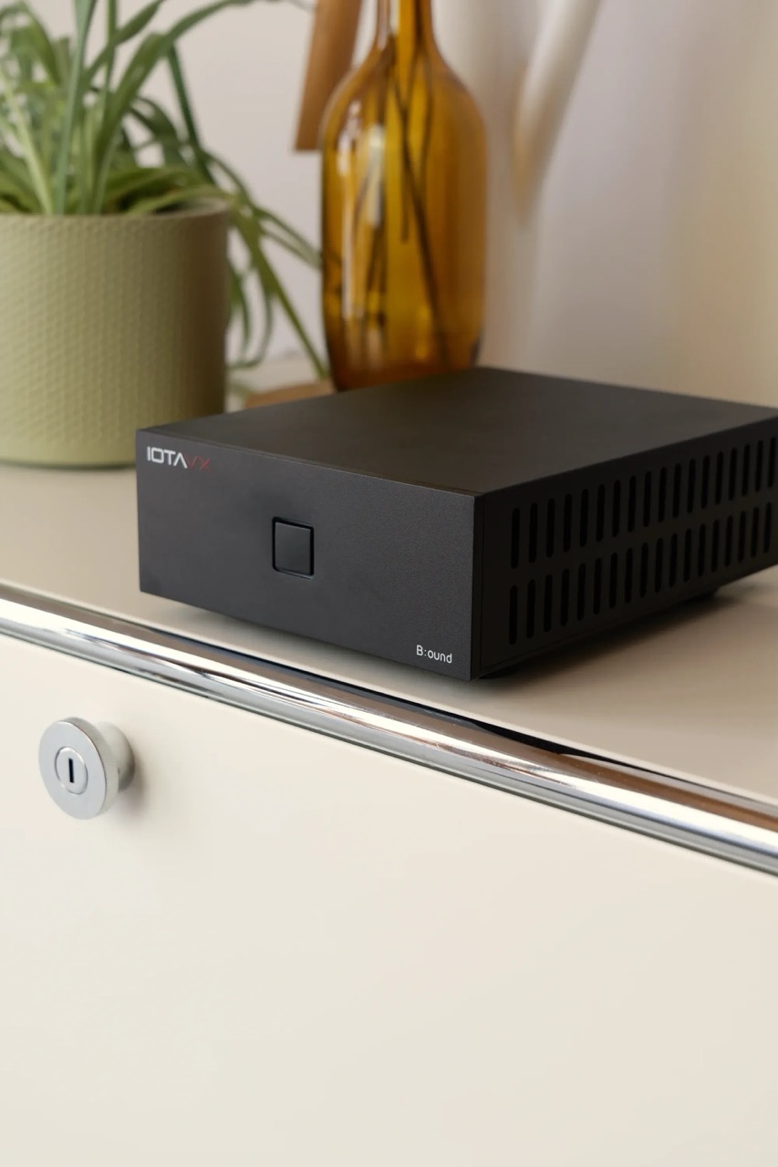 IOTAVX | B:ound | kompakte Class-B Stereo-Endstufe