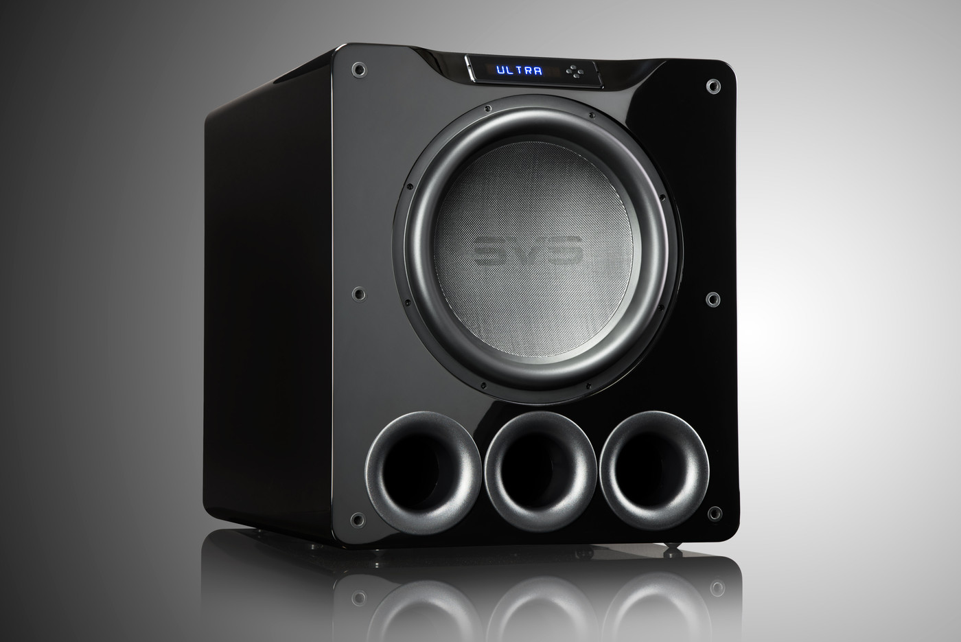 GrobiTV - SVS PB-16 Ultra Heimkino Subwoofer - Piano Gloss Black - Frontansicht rechts ohne Grill 02
