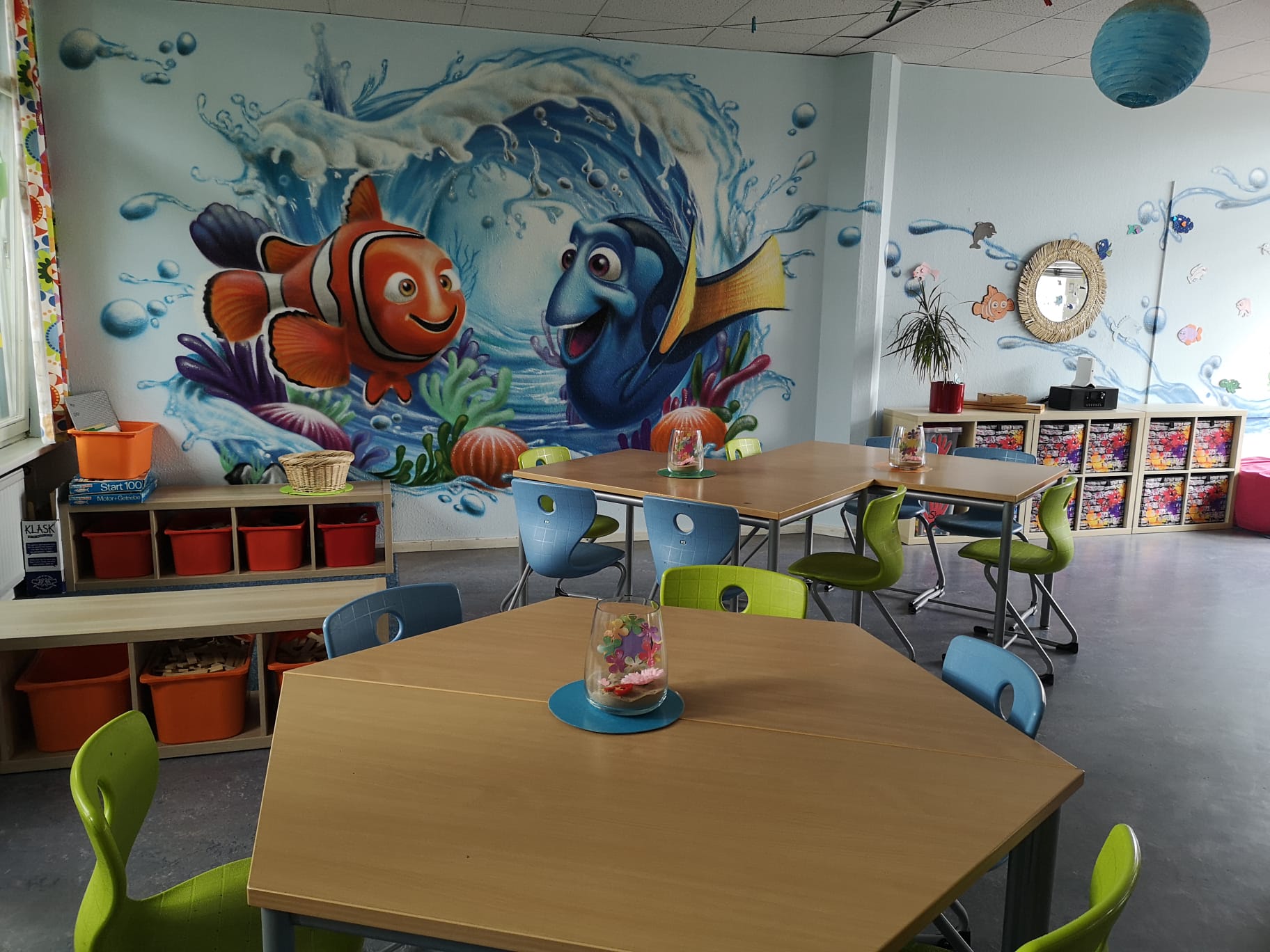 MEGA - Thomas der GRAFFITI Künstler in Aktion. Demnächst auch bei Ihnen. Er verschönert die Ogata in Kaarst.