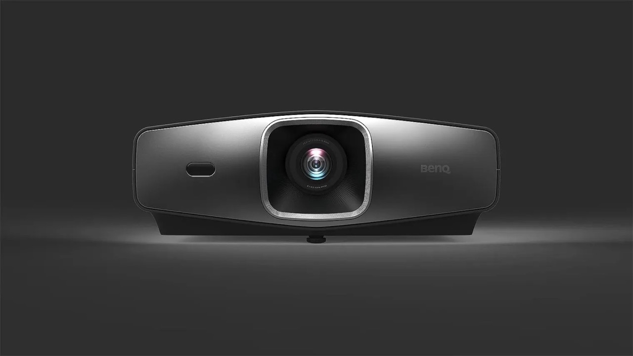 BenQ W4200 | 4K RGB Triple-Laser Heimkino-Beamer mit motorisierter Optik