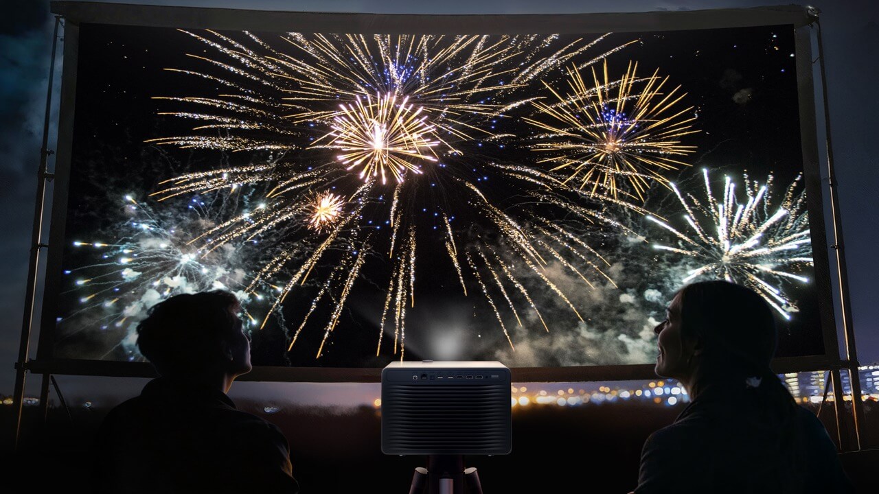 Hisense XR10 | 4K TriChroma RGB Triple-Laser Projektor mit 6.000 ANSI-Lumen