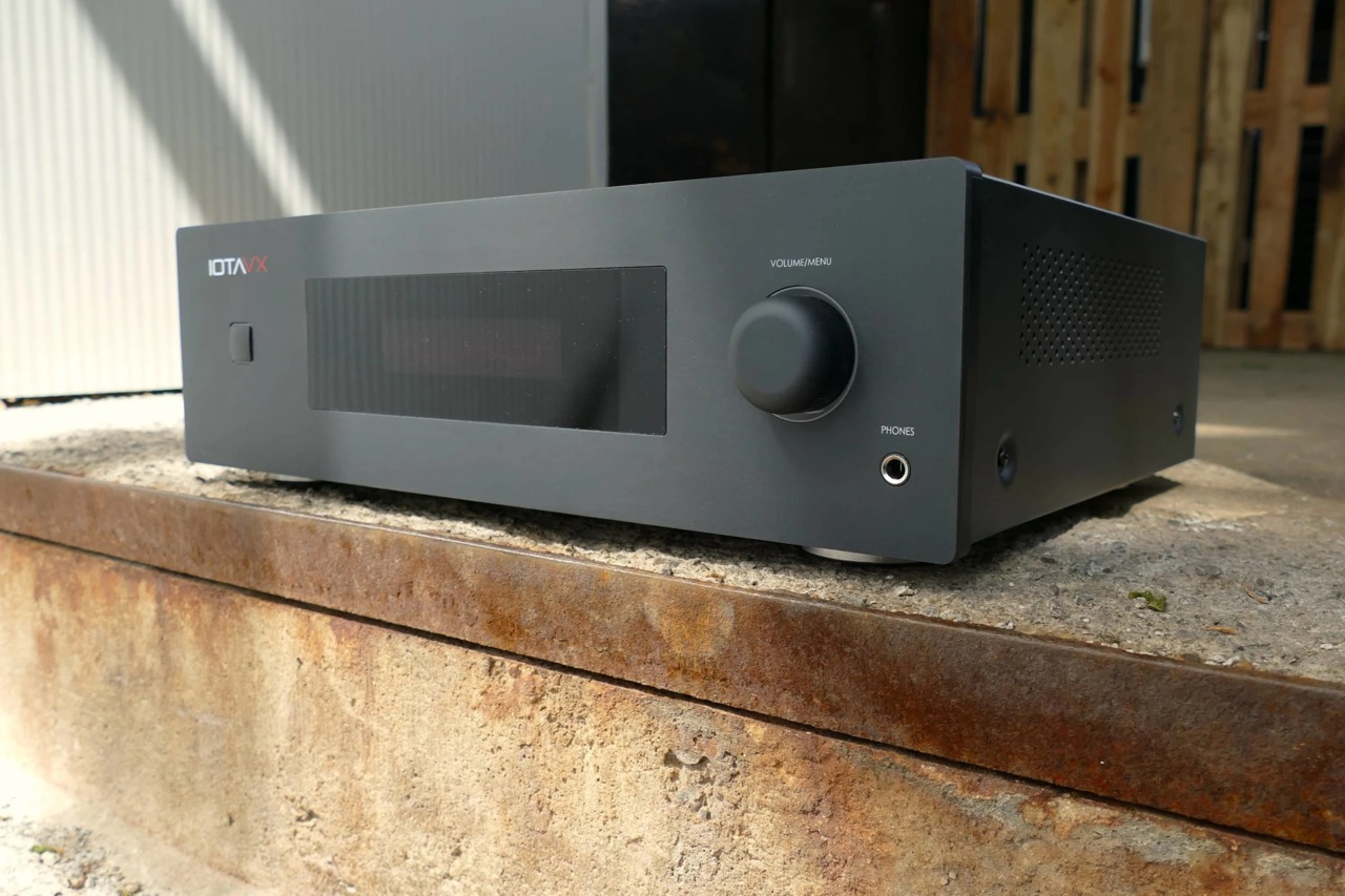 Gross-iotavx-sa40-6 IOTAVX SA40 Stereo Vollverstärker