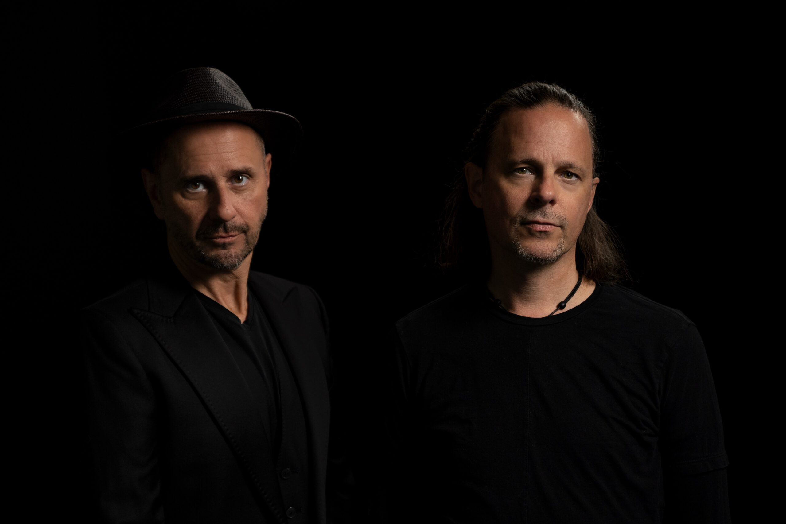 PRESS-SHOT-Booka-Shade