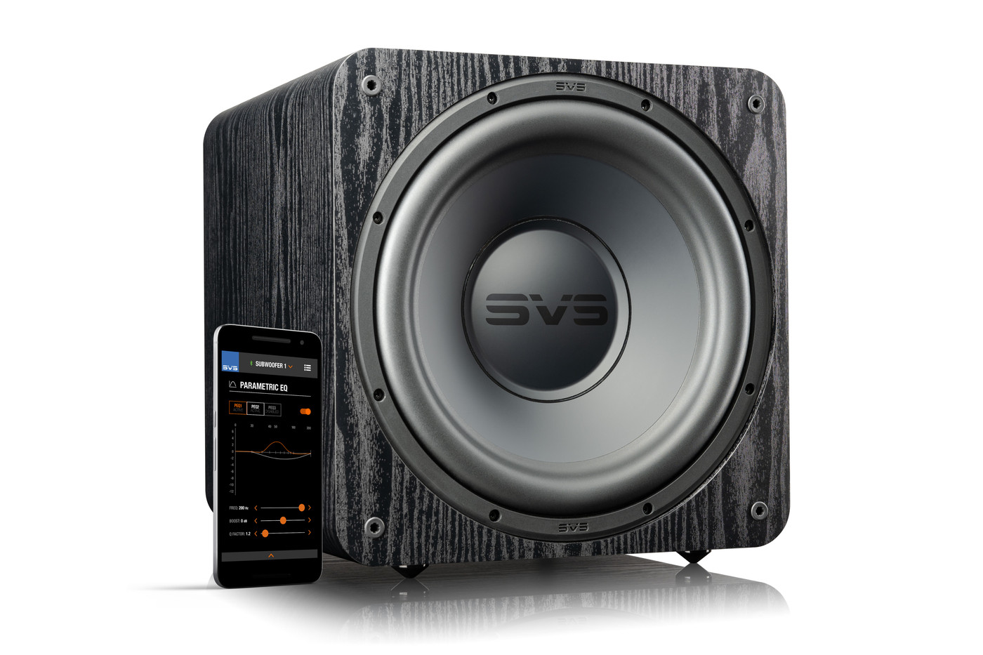 GrobiTV - SVS SB-1000 Heimkino Subwoofer - Premium Black Ash - Frontansicht rechts ohne Grill mit Smartphon und SVS App