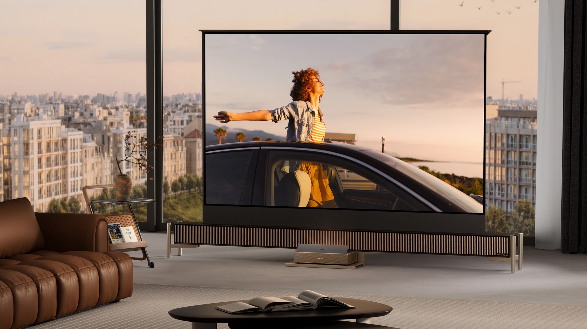 XGIMI AURA 3 Max 4K RGB Triple-Laser UST Projektor