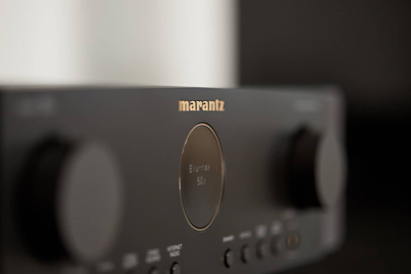 GrobiTV - Marantz CINEMA 70s - 7.2-Kanal Slim Line AV-Receiver schwarz Detailansicht 