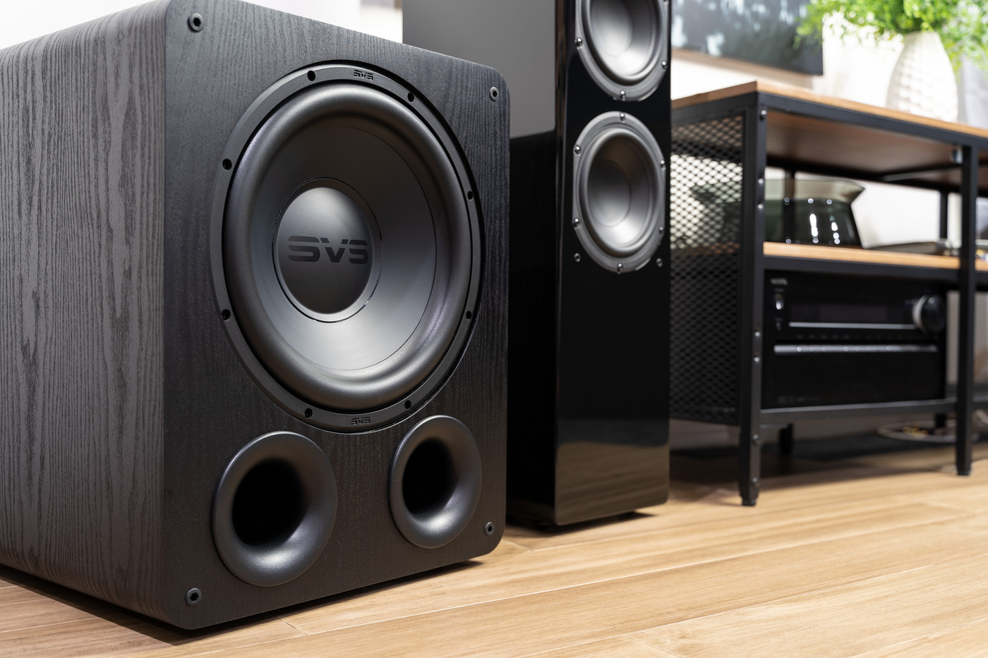 GrobiTV - SVS PB-1000 Heimkino Subwoofer - Premium Black Ash - Einrichtungsbeispiel 01