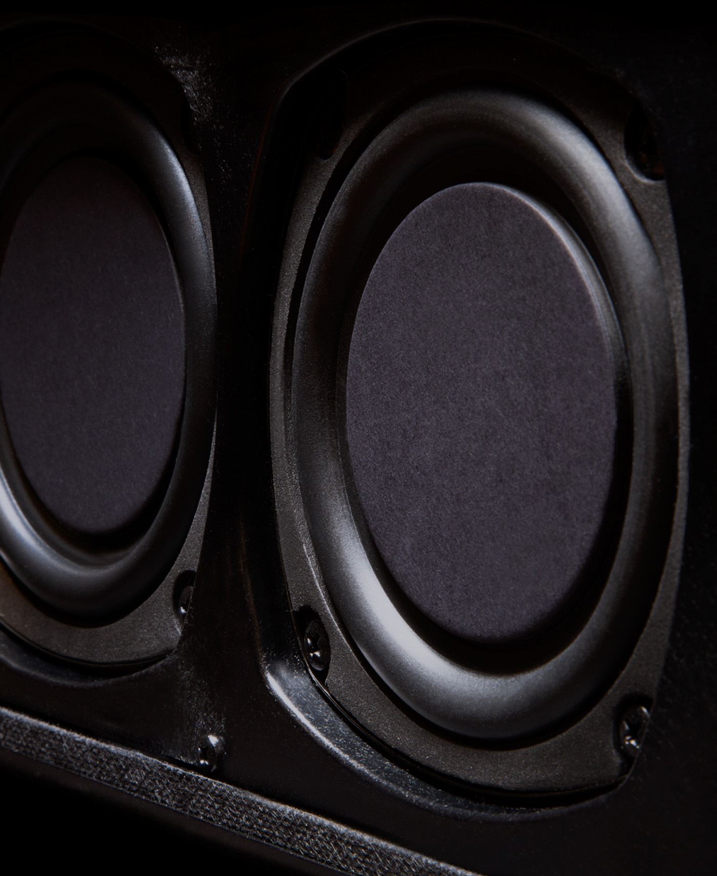 PULSE-SOUNDBAR-_DriversDetail_1080x1320px GrobiTV - Bluesound PULSE SOUNDBAR+ schwarz, Treiberdetailansicht 04