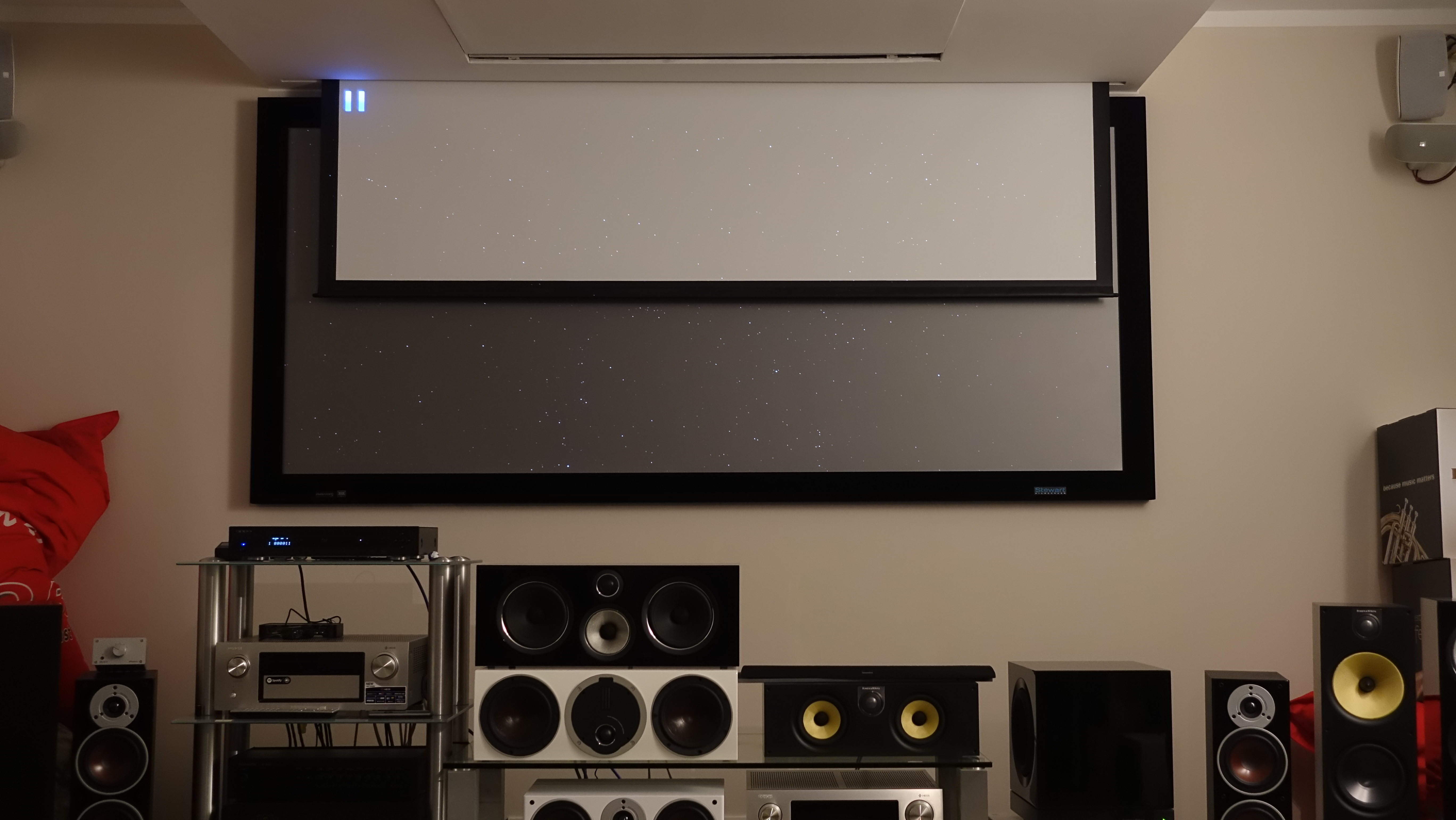 STEWART Rahmenleinwand mit PHANTOM Tuch