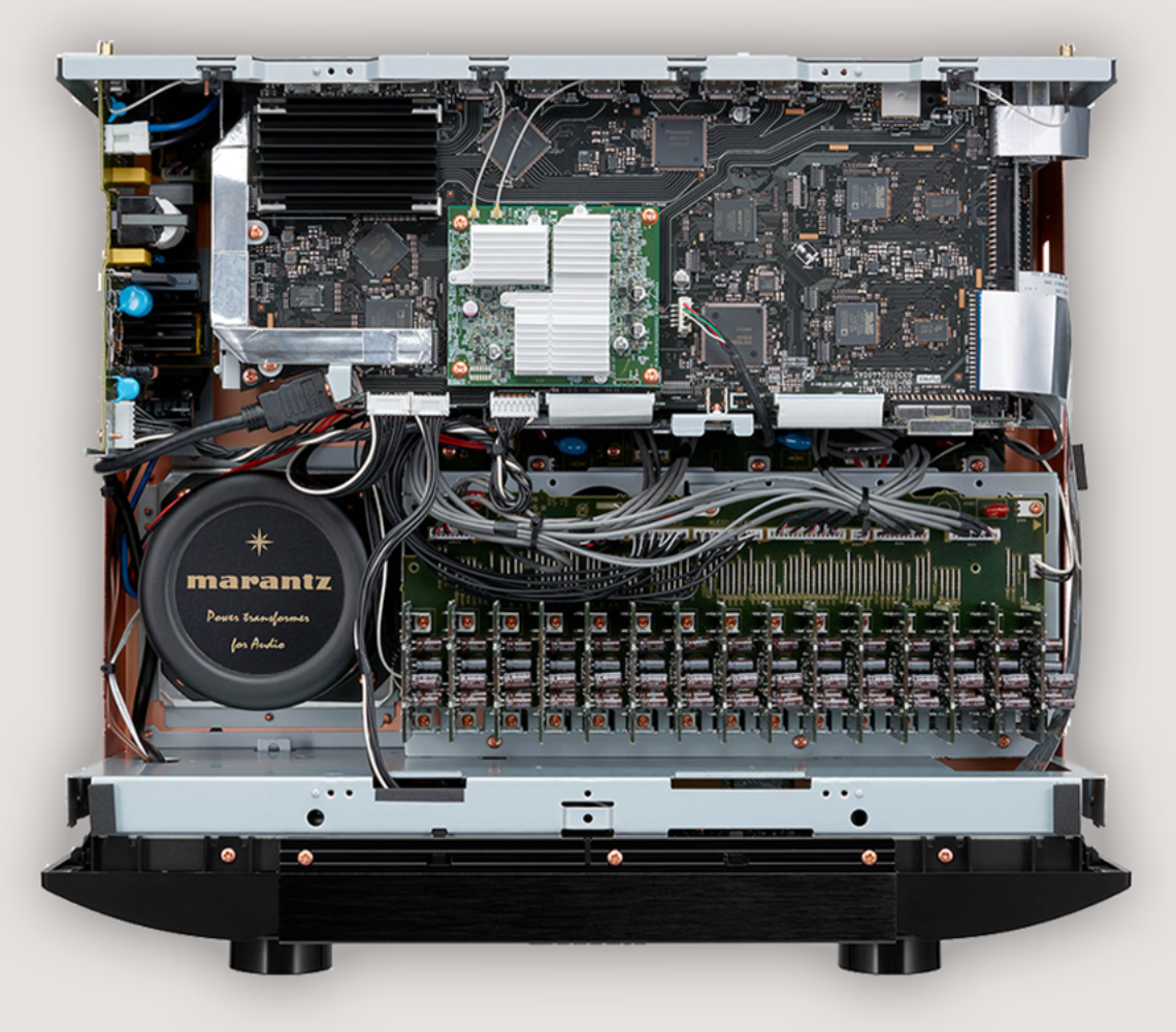 Marantz AV8805A  offen