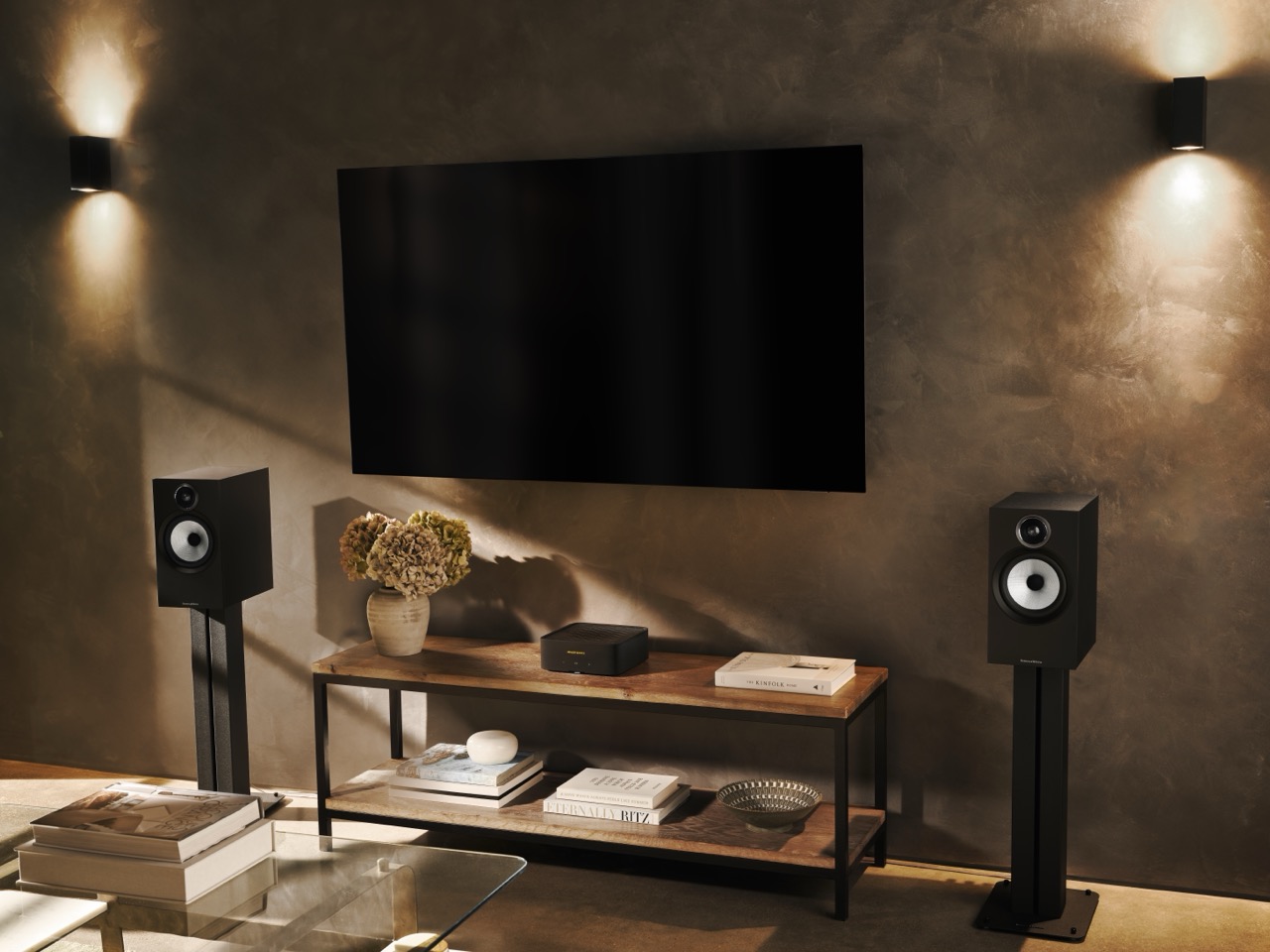 Gross-Marantz-MODEL-M1-Lifestyle-18