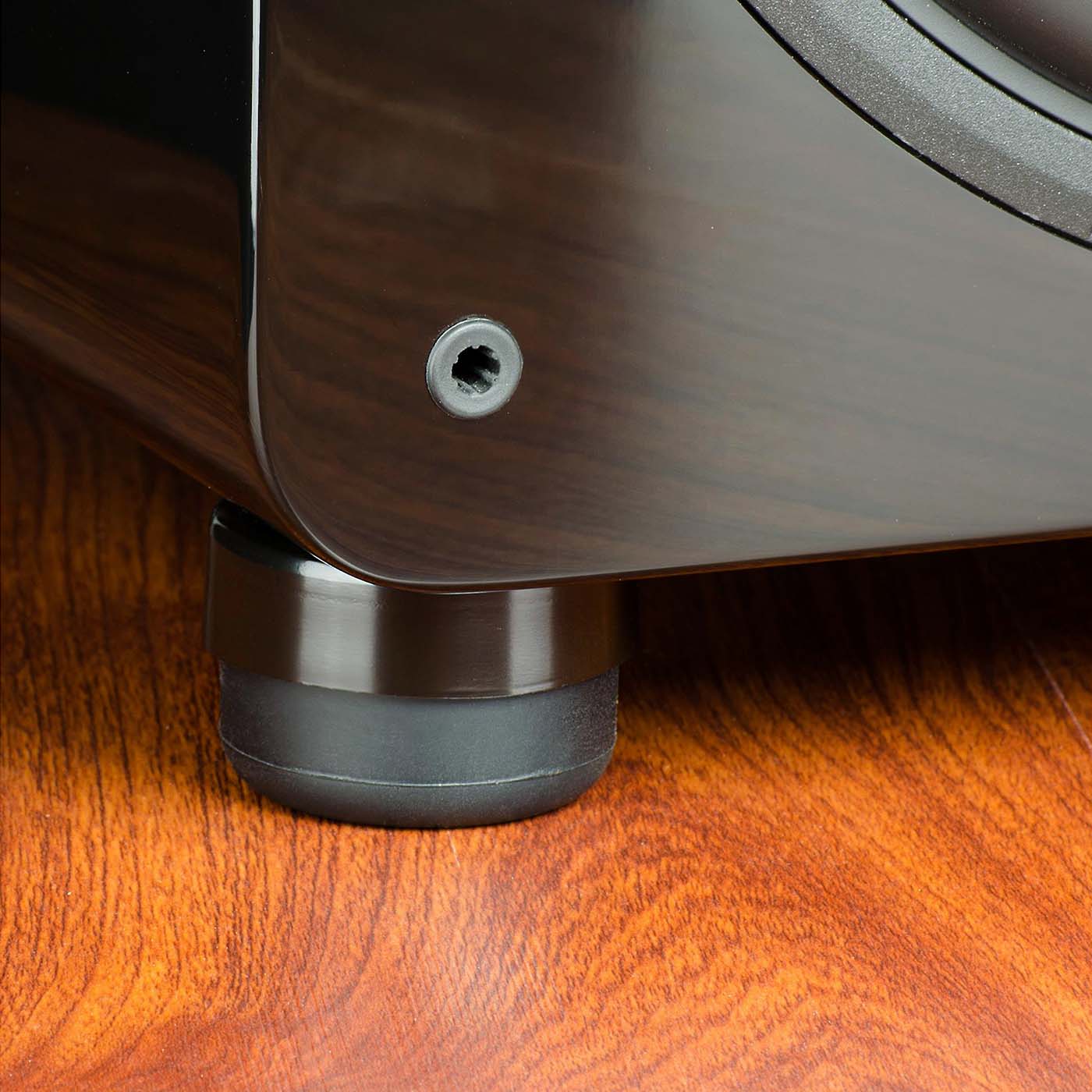 GrobiTV - SVS SoundPath Isolation 4er-Set - Subwoofer Absorberfüße Montageansicht 02