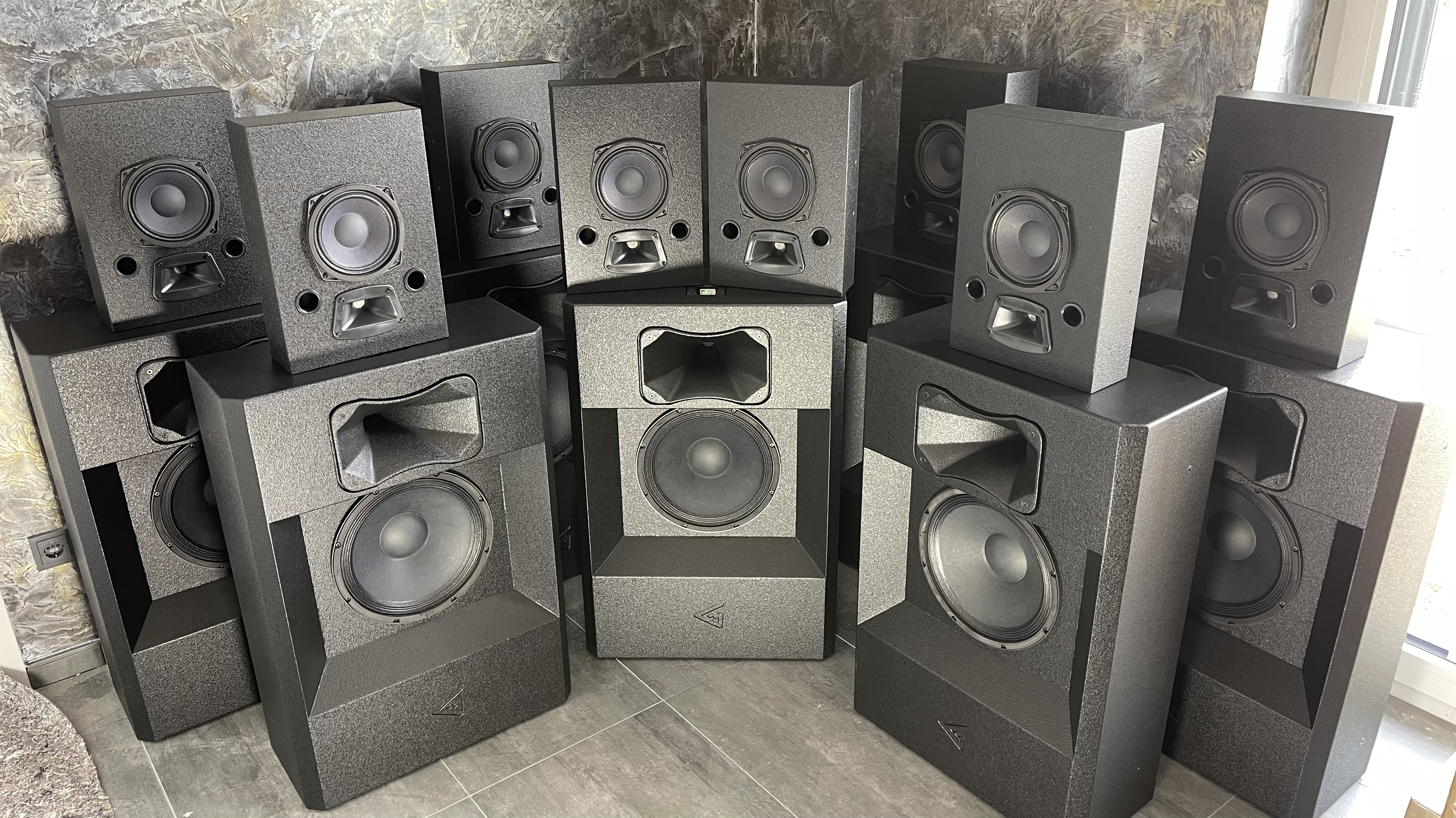 Hier ist unser MAG Theatron Trailer