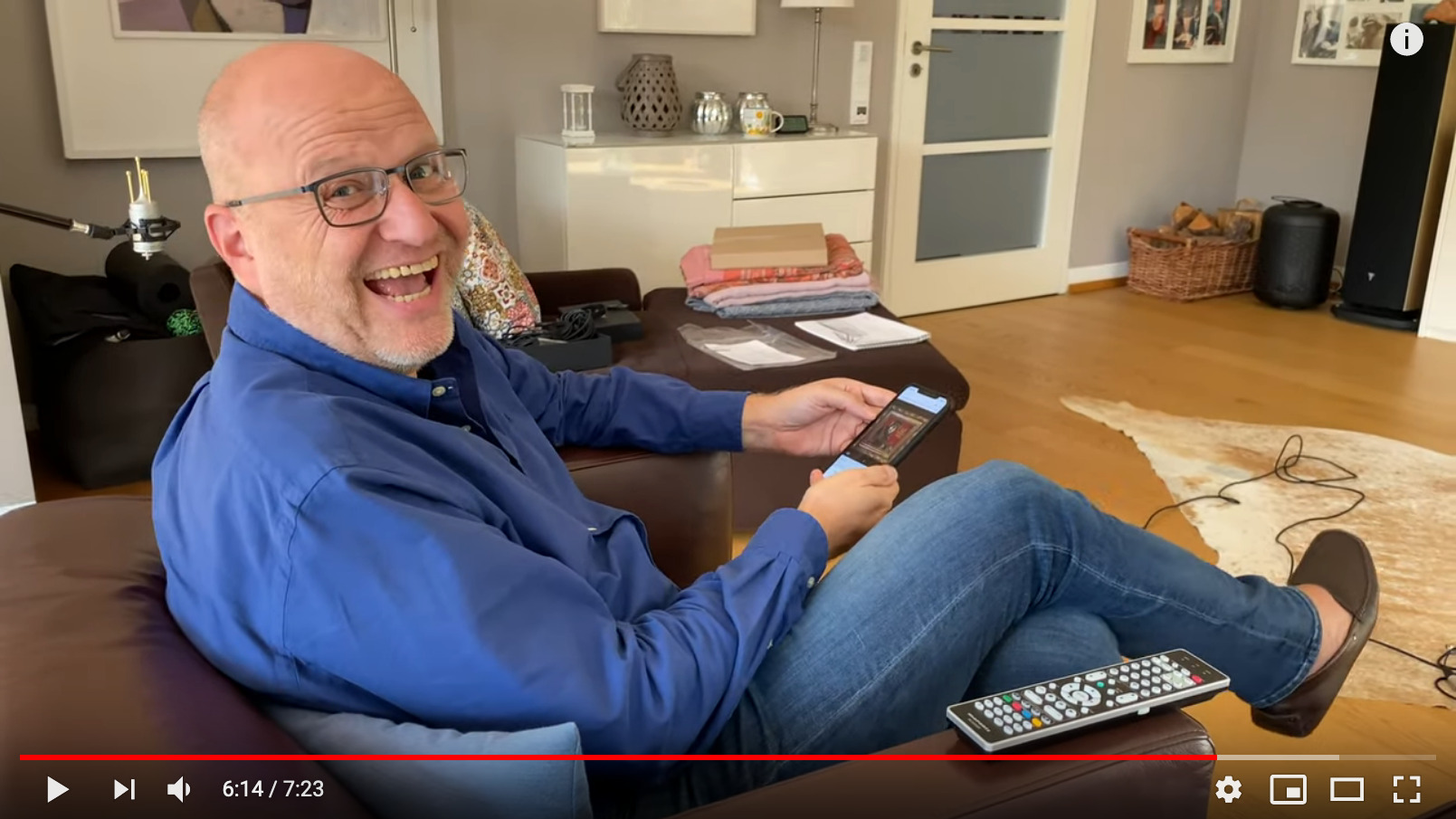 Ohne Kommentar - Unser Kunde Stefan hört zum ersten Mal die Trinnov ST2Hifi in seinem Wohnzimmer